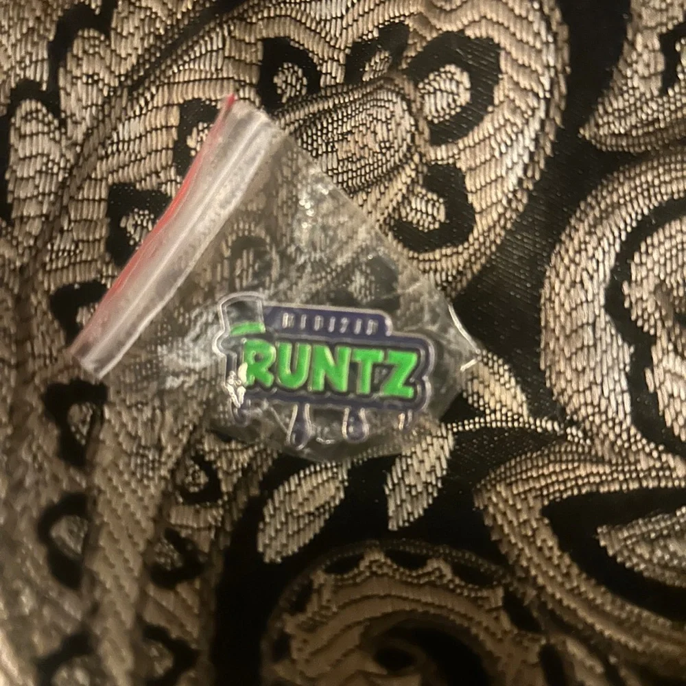 RUNTZ Logo Enamel Pin - Green & Purple